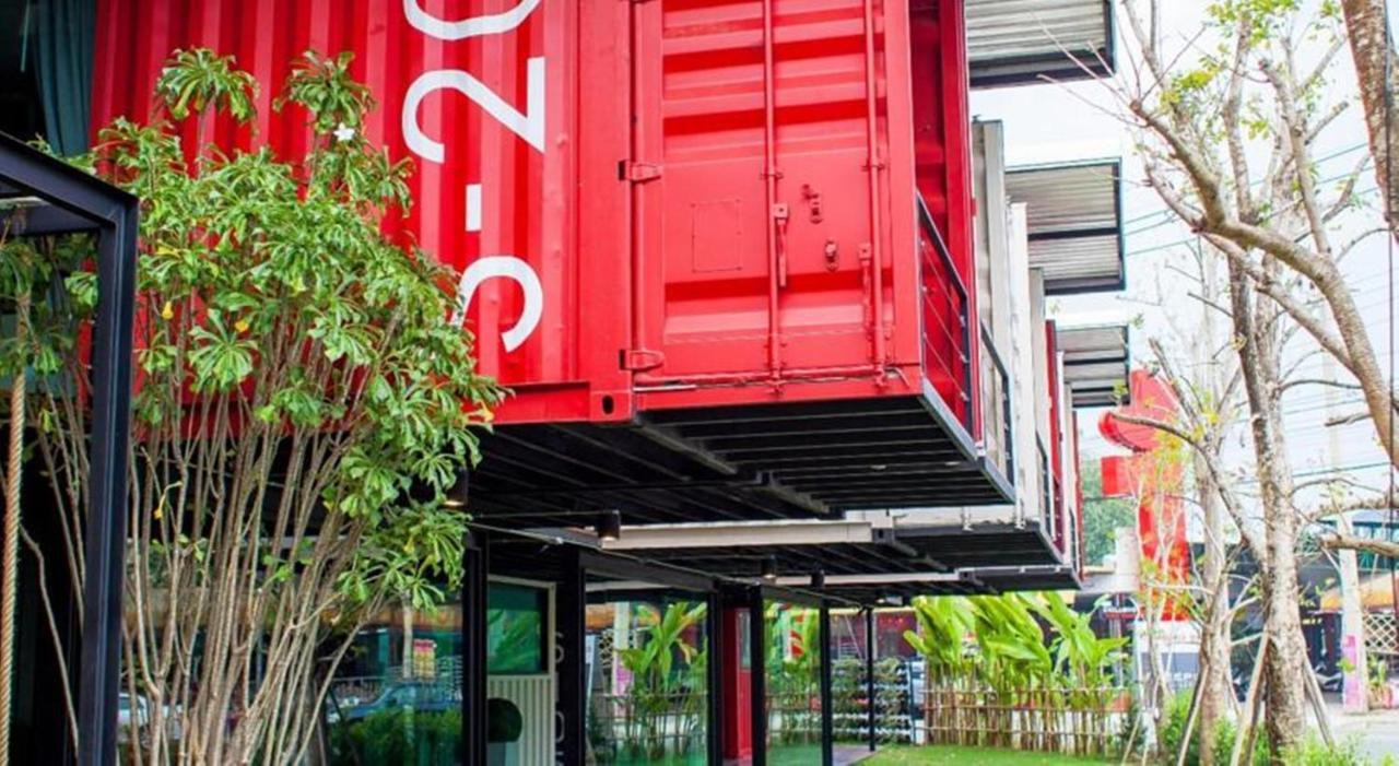 Sleepbox Chiangmai Hotel Chiang Mai Exterior photo